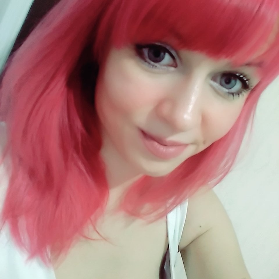 LittleCandy18 profile photo