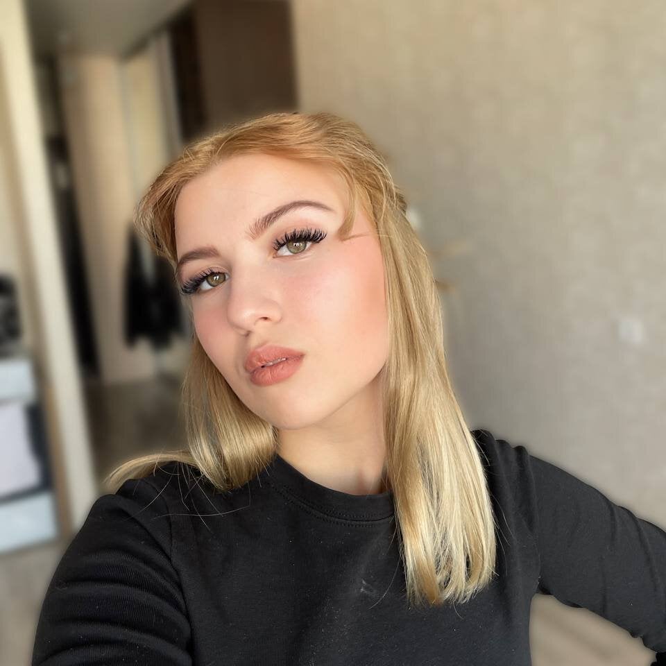 DollyFitt profile photo