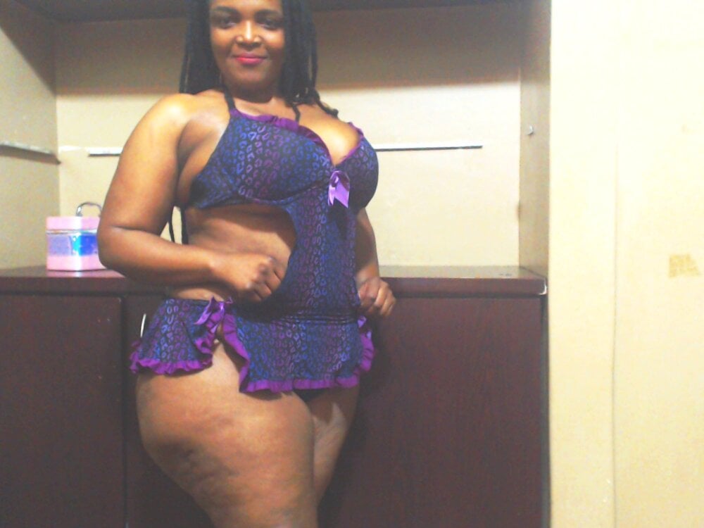 EBONY_WILD_ASS profile photo