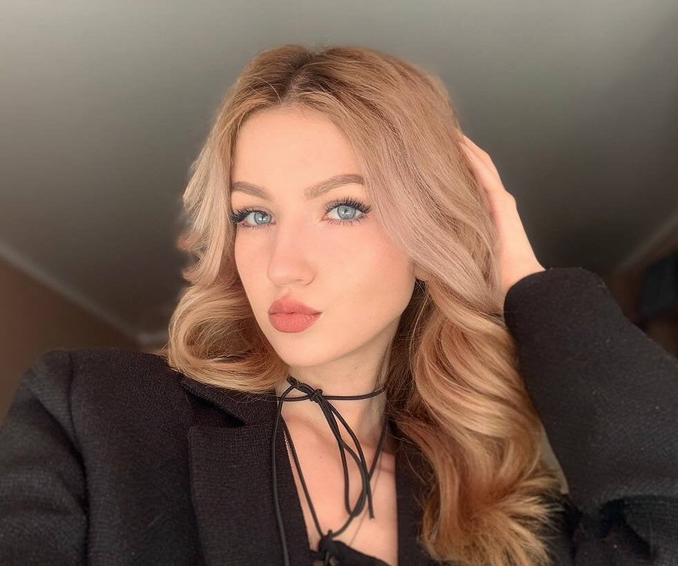 ElvaDonnay profile photo
