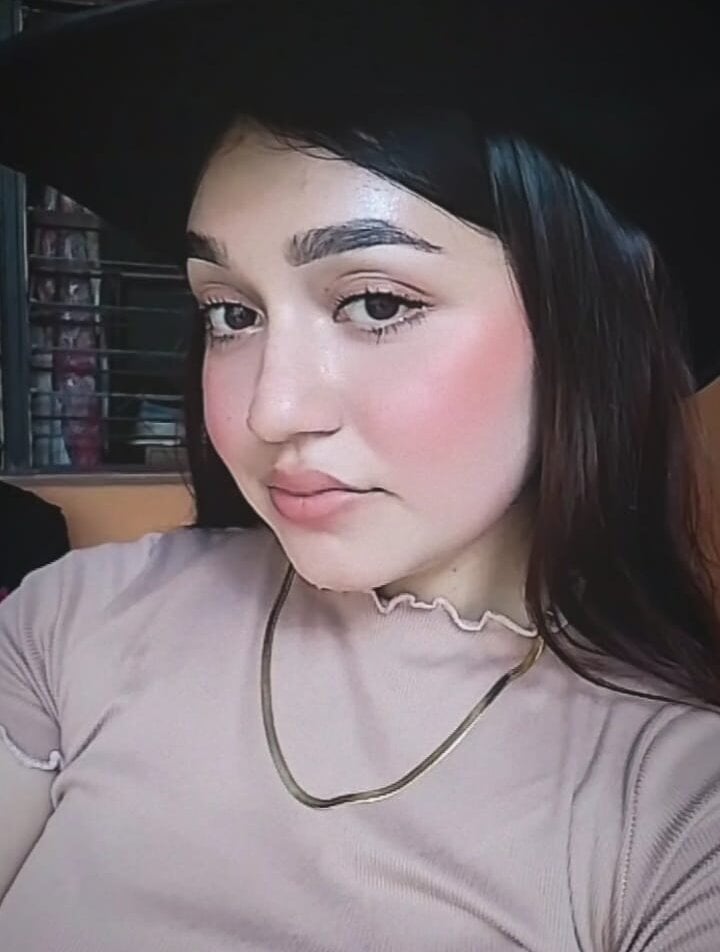 marian_fox02 profile photo