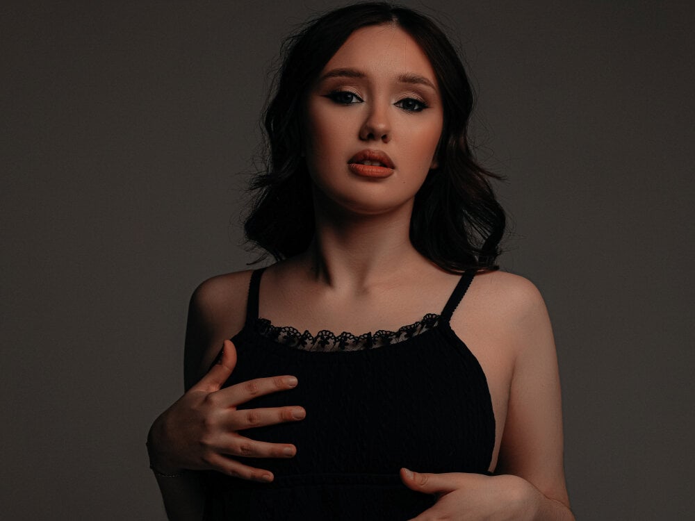 MiriaamWhite profile photo