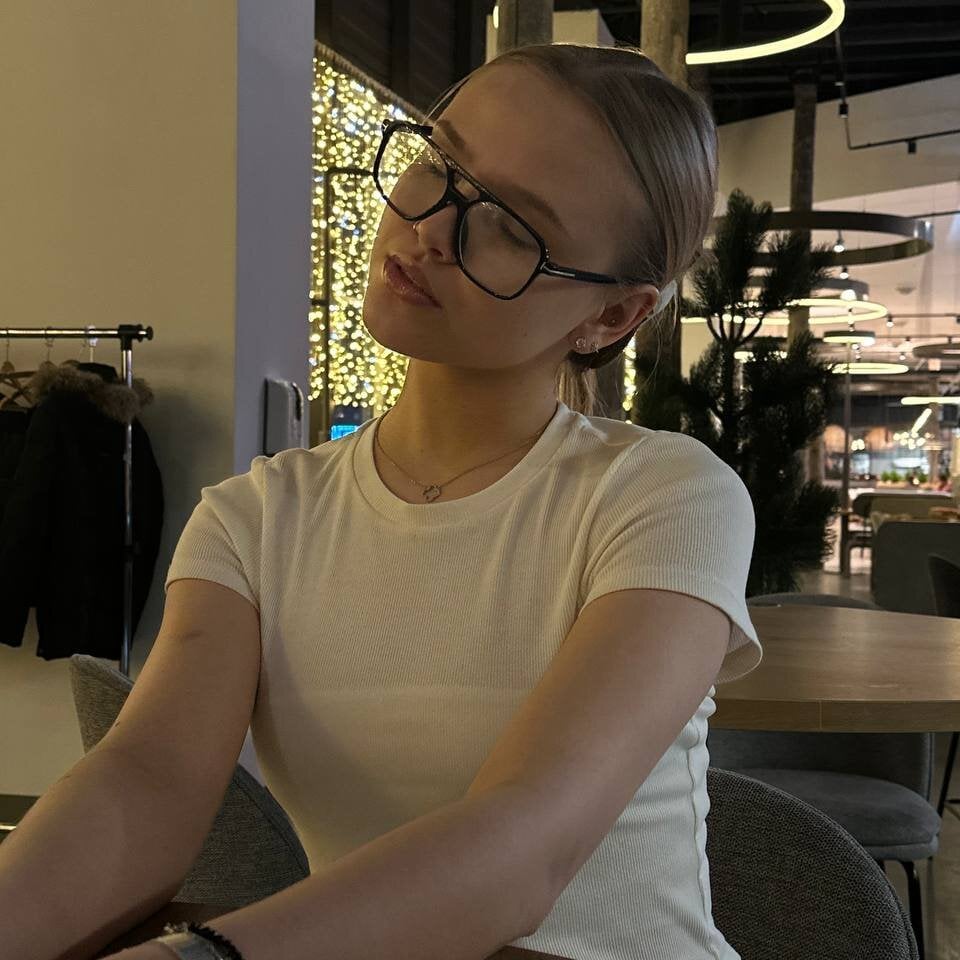 flooora_0 profile photo