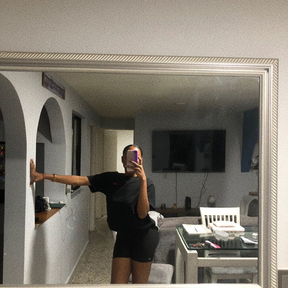 MiaFox7 profile photo