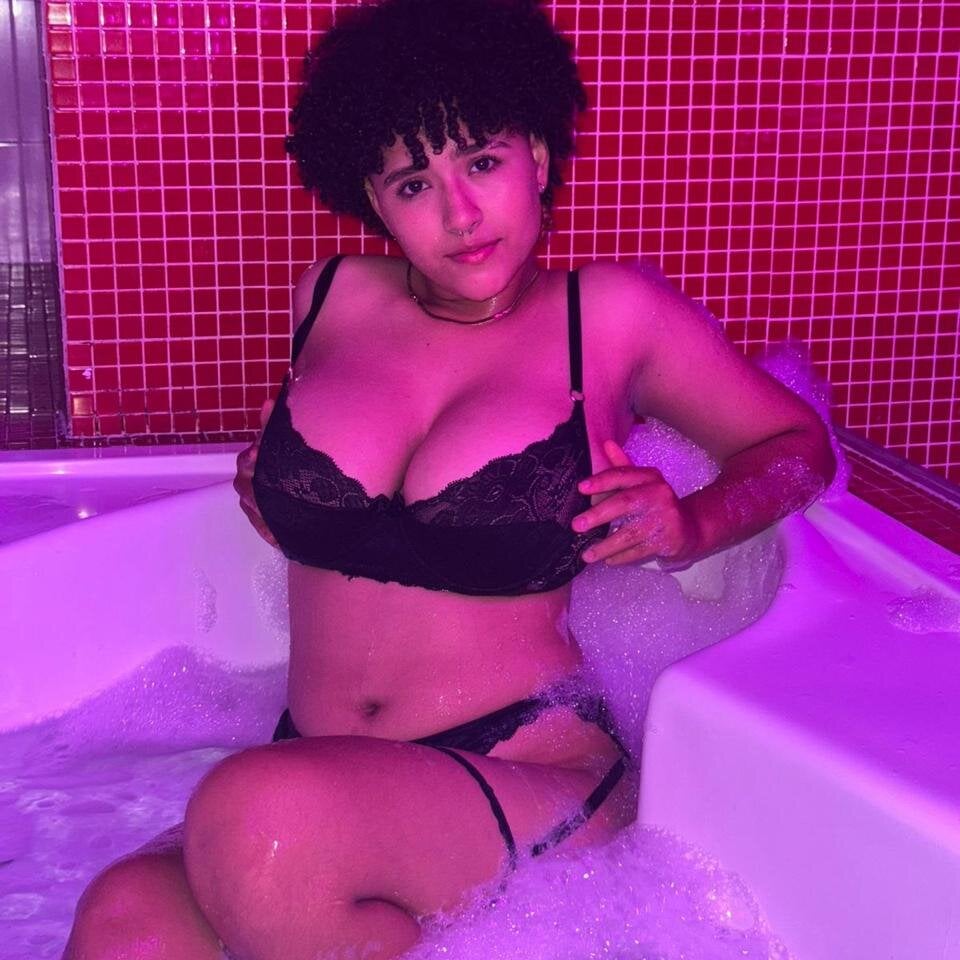 liaamoretz profile photo