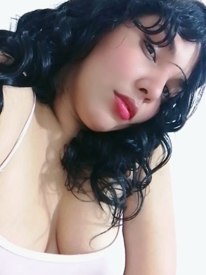 sinay024 profile photo
