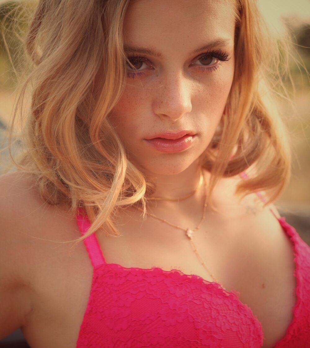 Ellakalinin00 profile photo