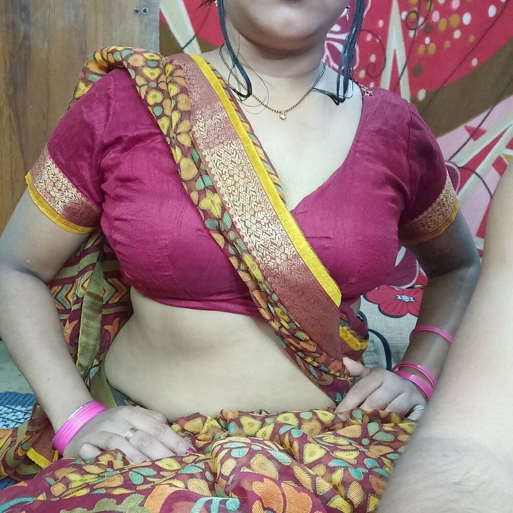 komal8399 profile photo
