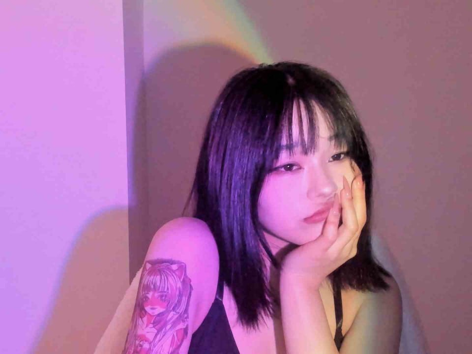 hee_young11 profile photo