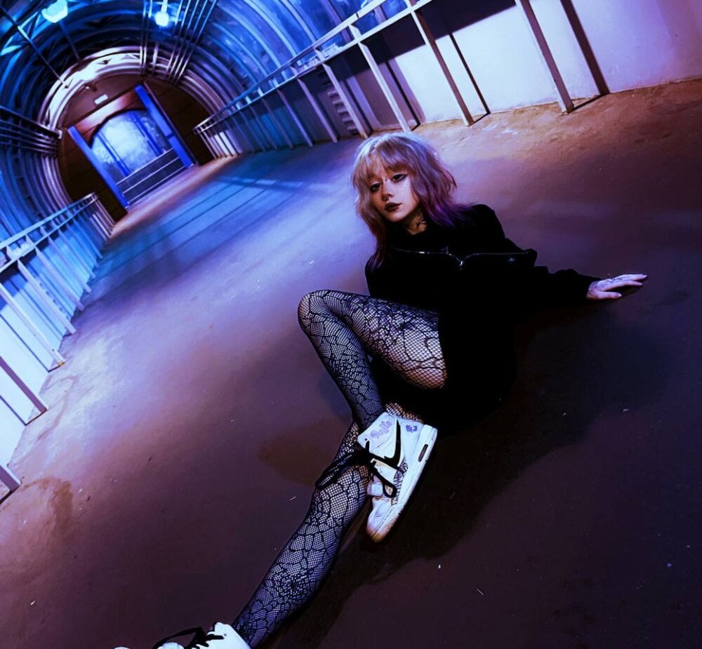 Lollyshy profile photo