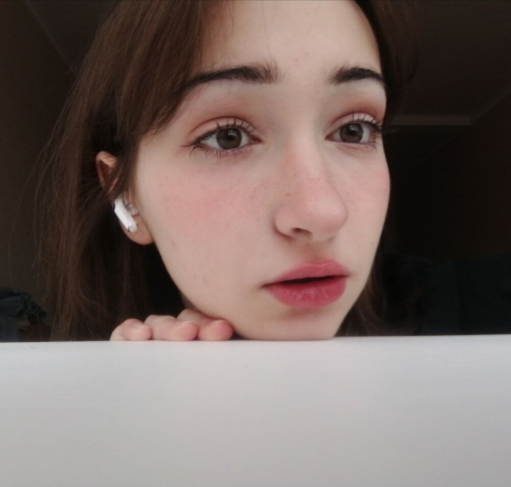 PollyBeev profile photo
