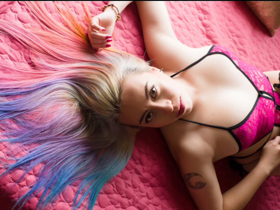 charlottezoe15 profile photo