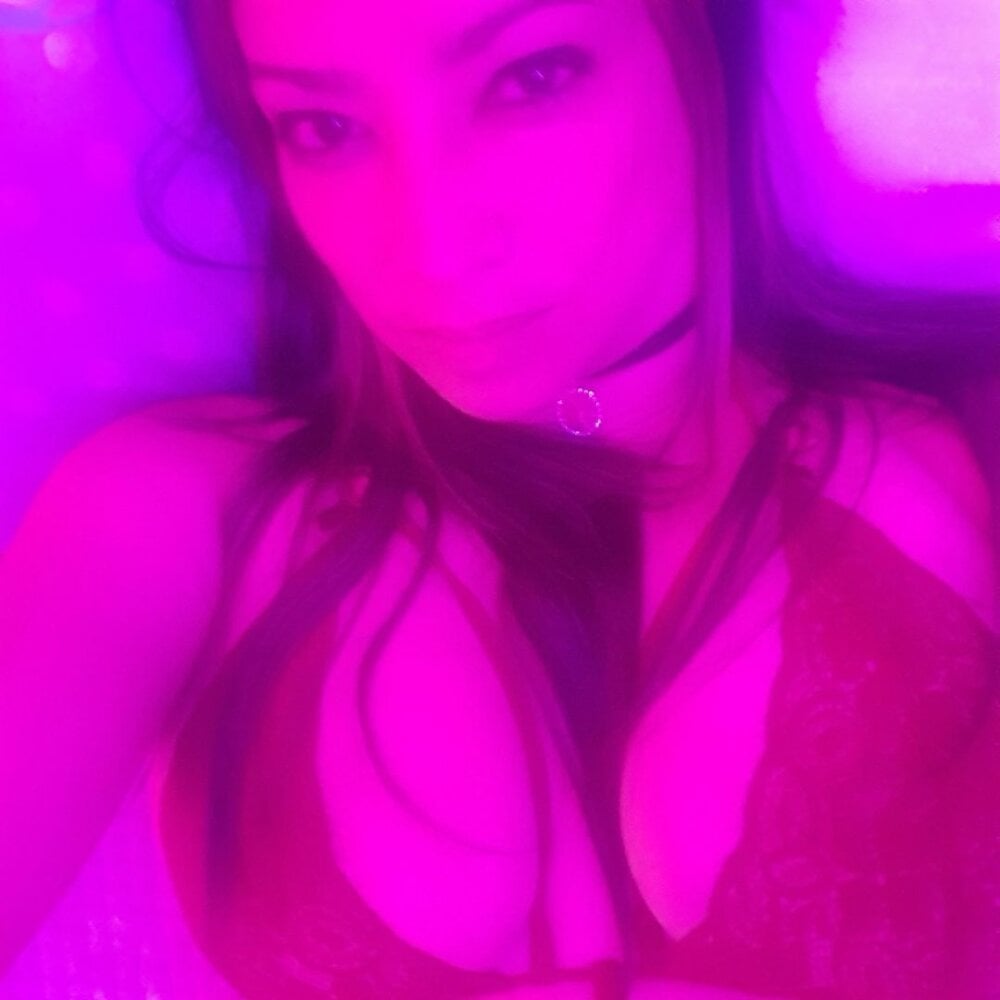Cristal_BigTits profile photo