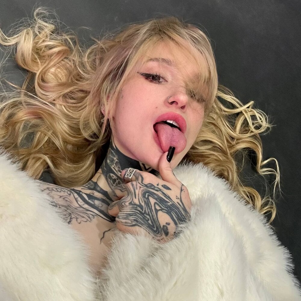 SophieInkk profile photo