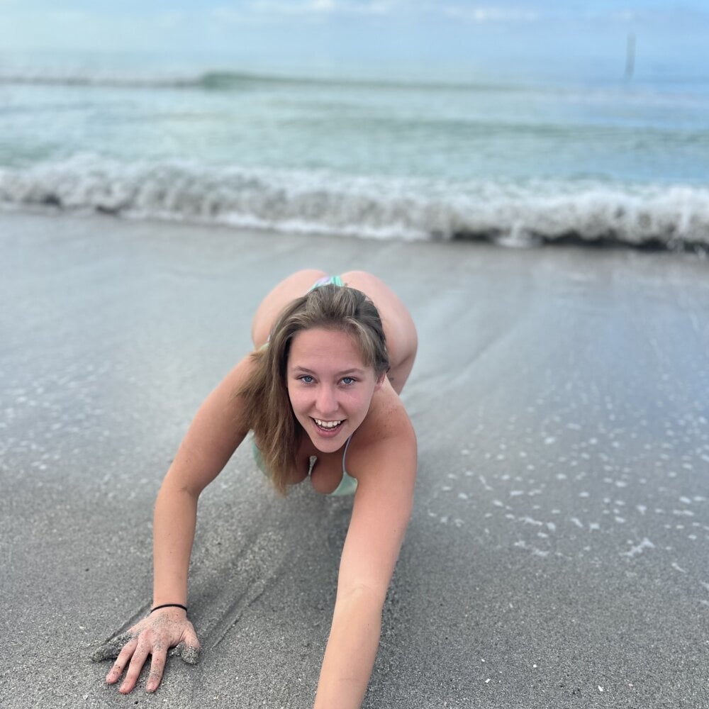 celeste_xxoo profile photo