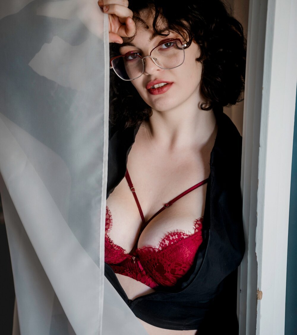 CurlyVixen profile photo