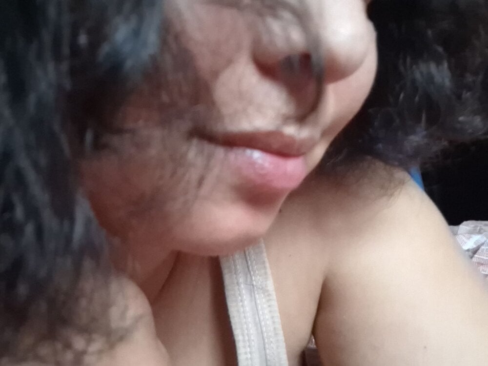 lola9393girl profile photo