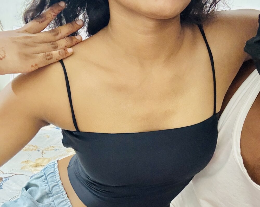 Sexy-BF_GF profile photo