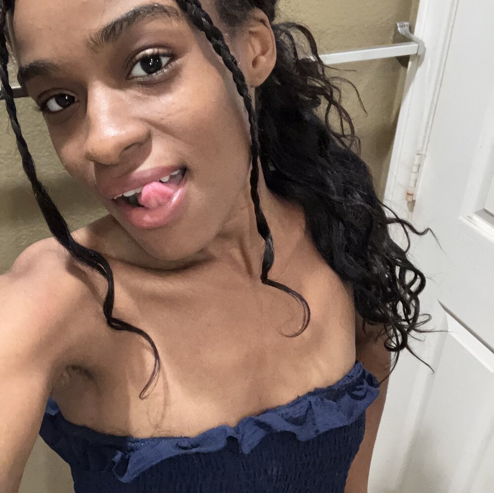 Marlowlovee profile photo