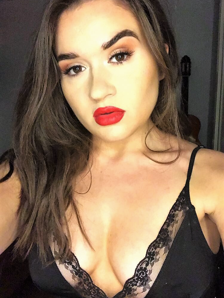 avajade profile photo
