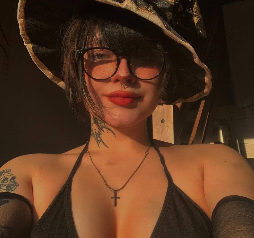 Nanatheinsane profile photo