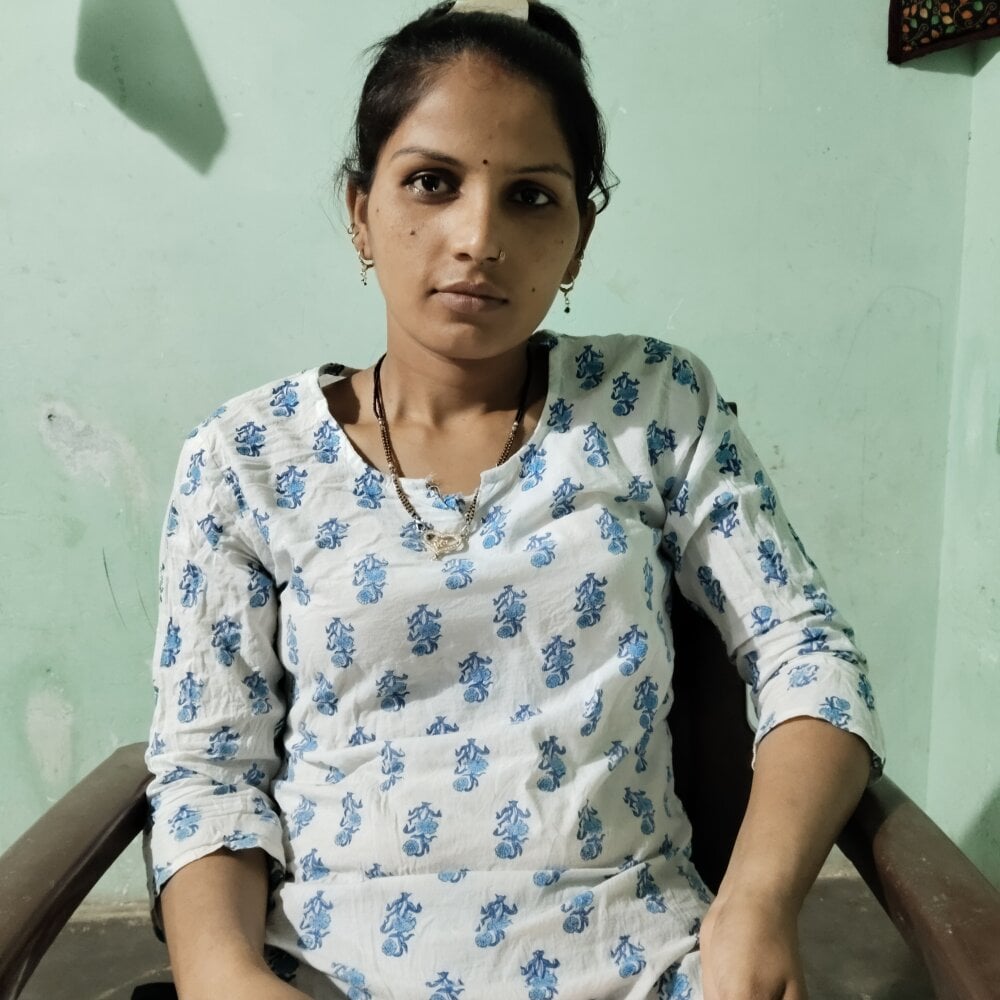 poojam93 profile photo