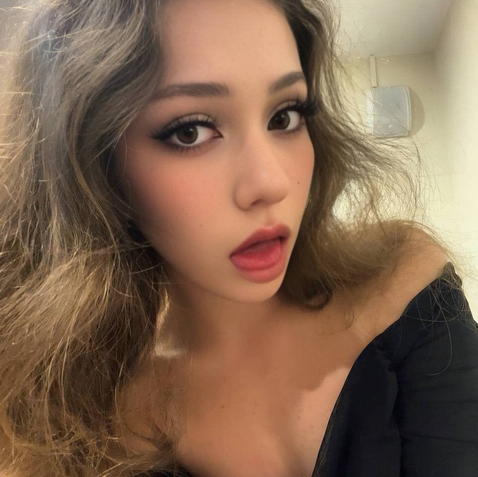 ZeniaBolich profile photo