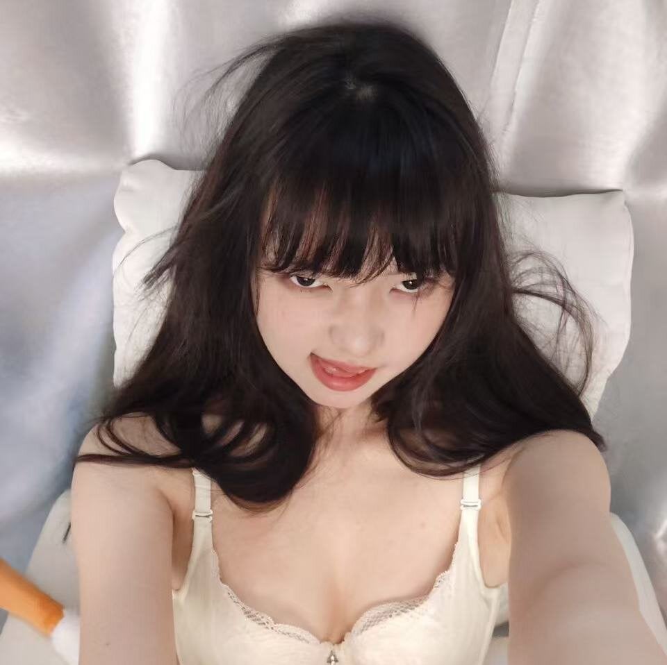 Emeralds_Girls profile photo