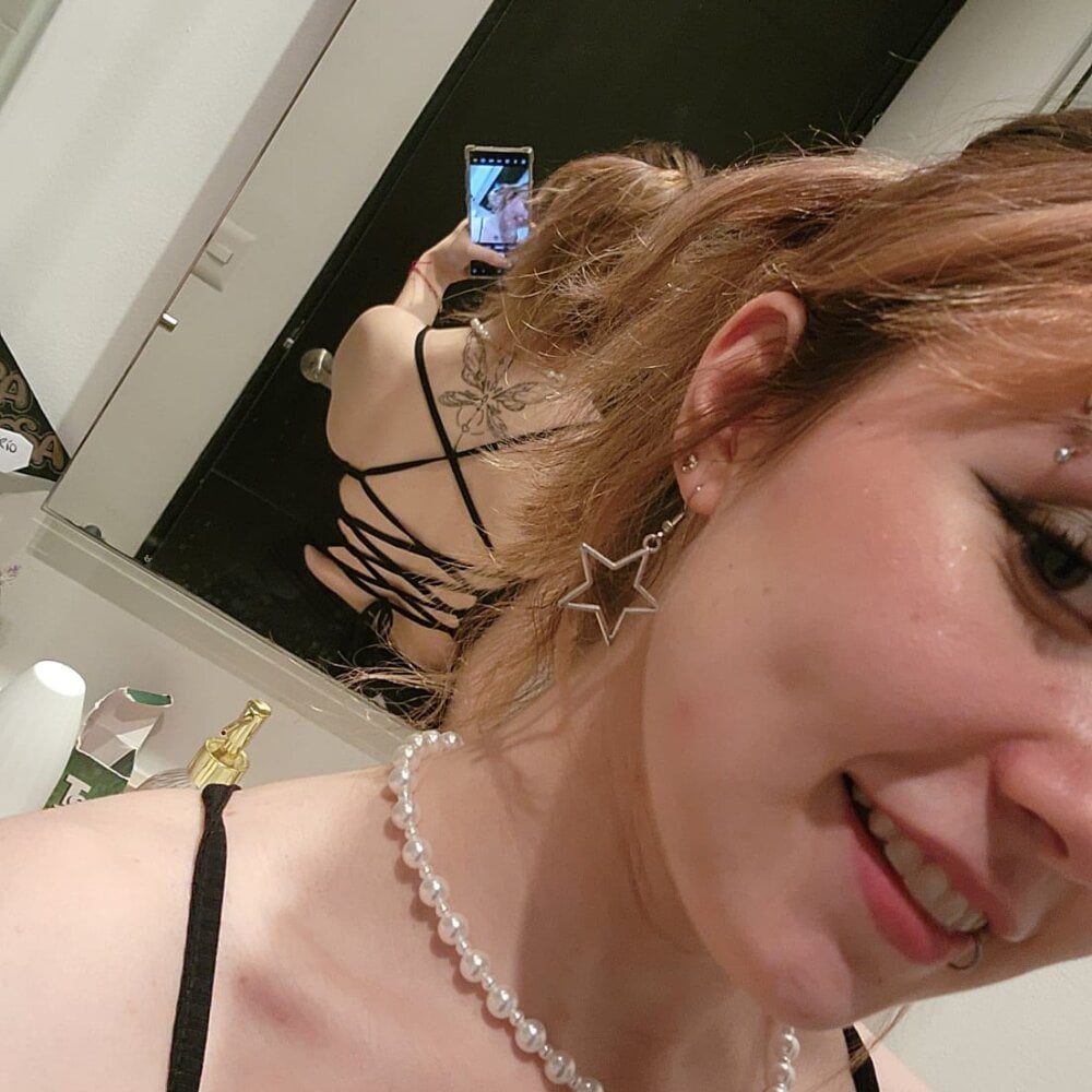 Lucia_Copper profile photo