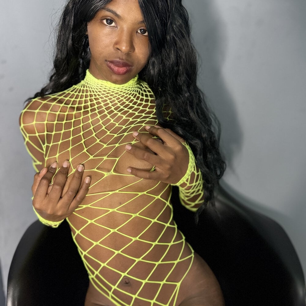 CamilaaSaenz profile photo