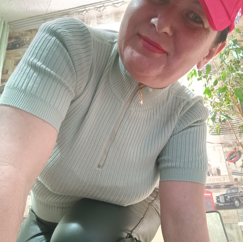 NicoleOlla profile photo