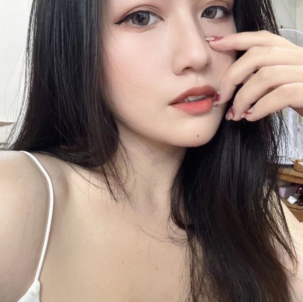 Eimile-Z profile photo