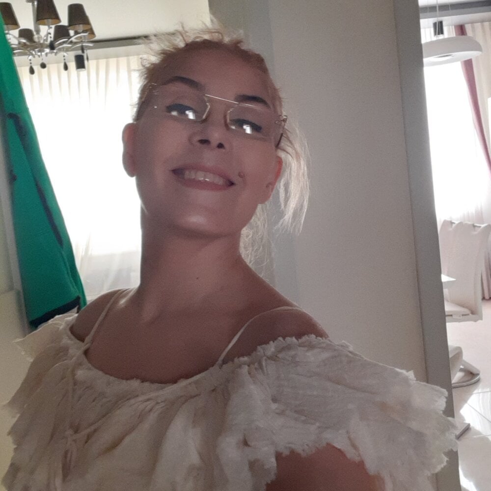 sweet_raspberry profile photo