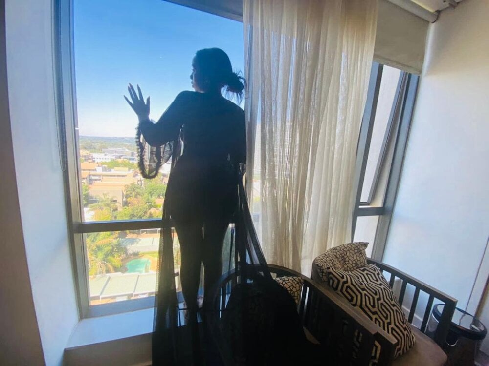 naughtyblackdolie profile photo