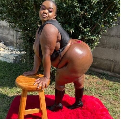 XXXGIANTBOOBS profile photo