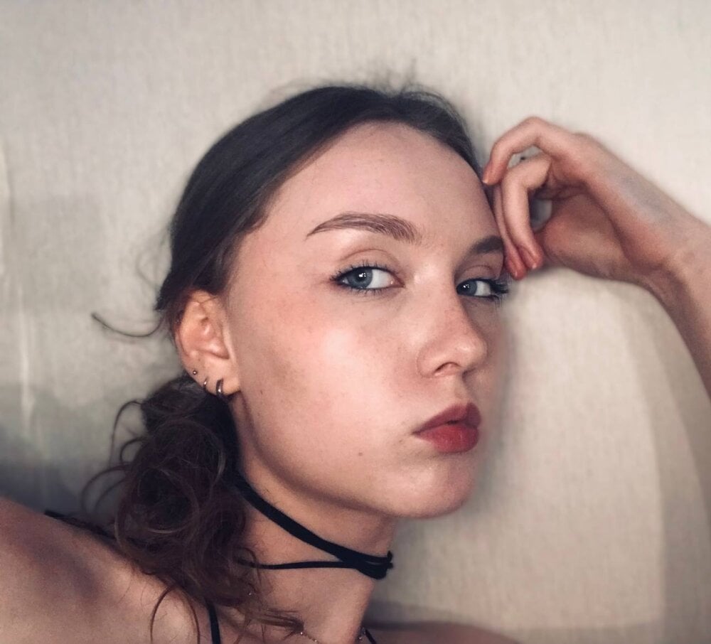 EvaaAdrian profile photo