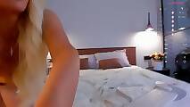 WOW-PeaCH-Girl (1)