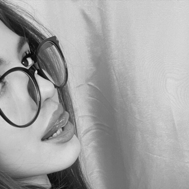 aryamirelle profile photo